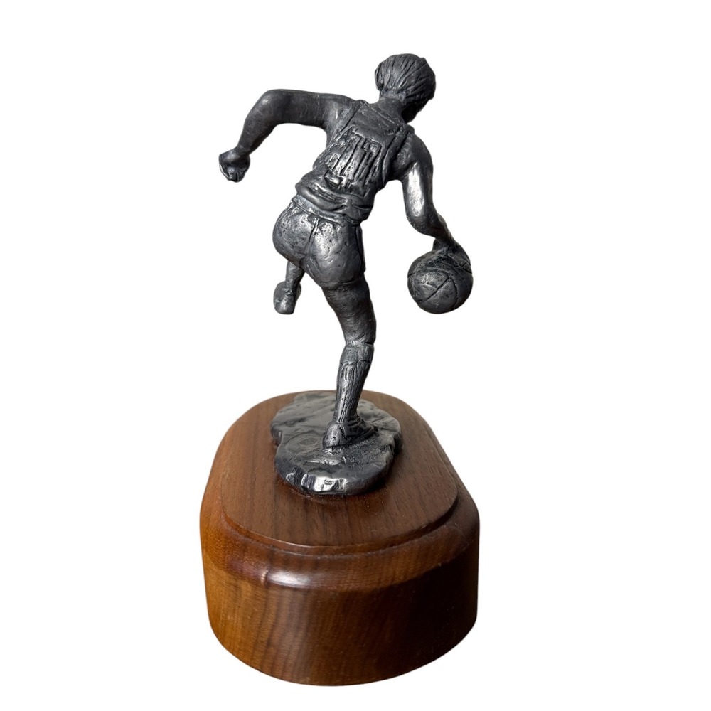 Vintage Pewter Basketball Player Figurine on Wood Base Sports Sculpture Decor - Picture 4 of 9